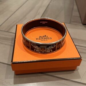 Hermes Elephant Bangle Authentic!
